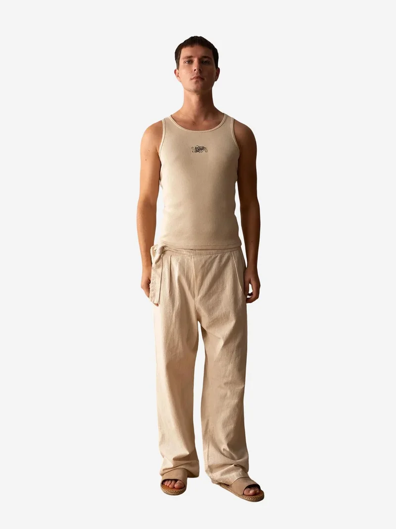 جيستو بنطلون واسع بقصة مريحة وحزام